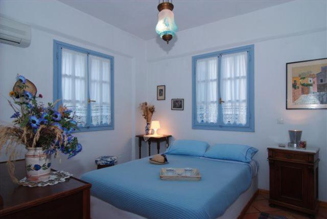 Windmill Studios Livadi  Rom bilde