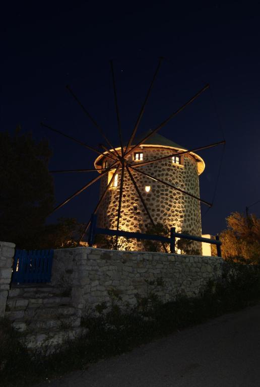 Windmill Studios Livadi  Rom bilde